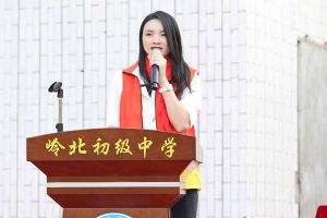 mk网站_MK(中国)集团陈文舒一行到湛江爱心助学